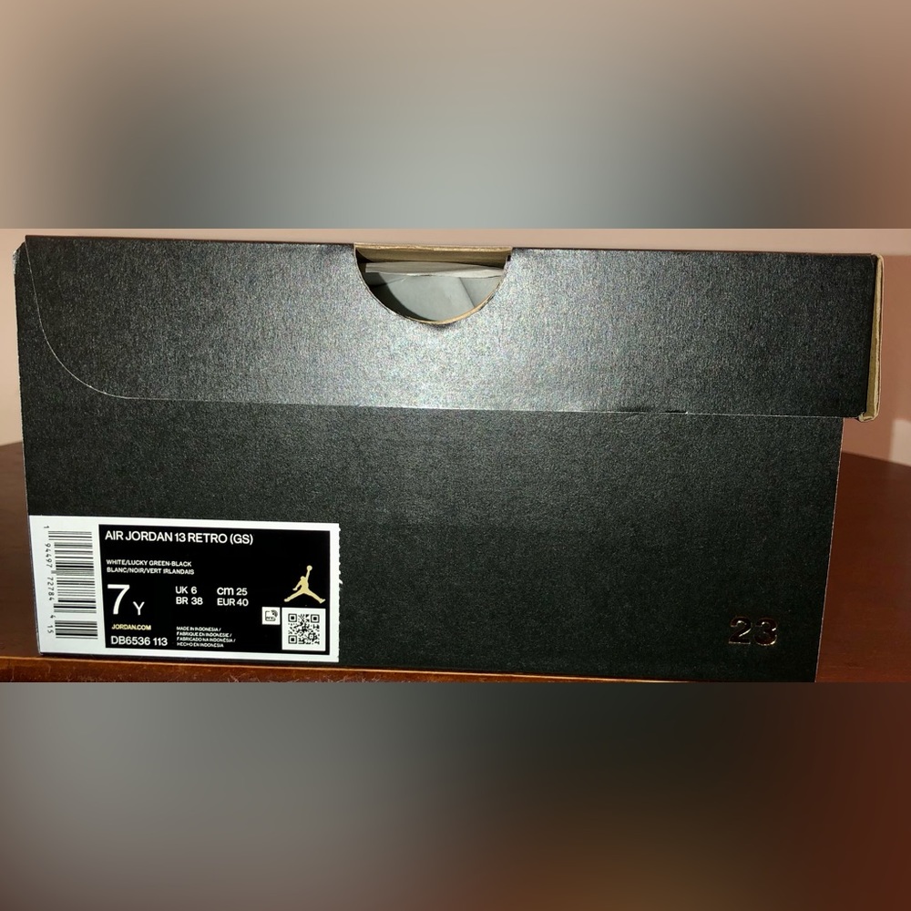 AIR JORDAN 13 RETRO “LUCKY GREEN” BRAND NEW GRADE SCHOOL SIZE 7Y - Picture 5 of 5